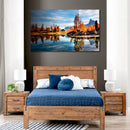 Cuadro Decorativo Paisaje, lago y árboles naranjas