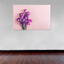 Cuadro Decorativo Floral moradas sobre fondo lila