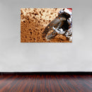 Cuadro Decorativo Moto arrancando y salpicando polvo