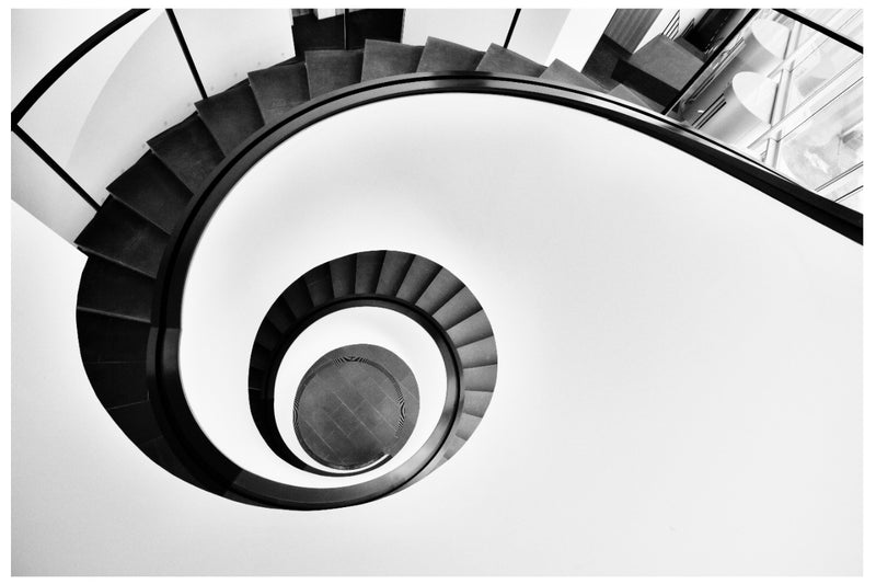 Decorativo, escaleras en espiral blanco y negro